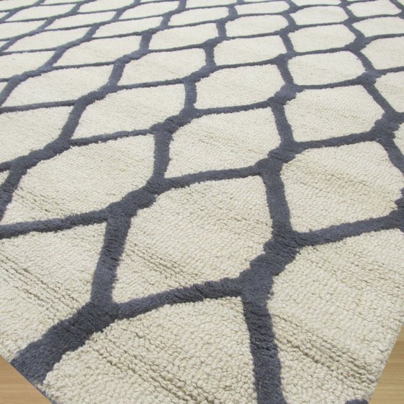 Chain-Link Radiance Hand-Tufted Wool Rug - Picture 2 of 3